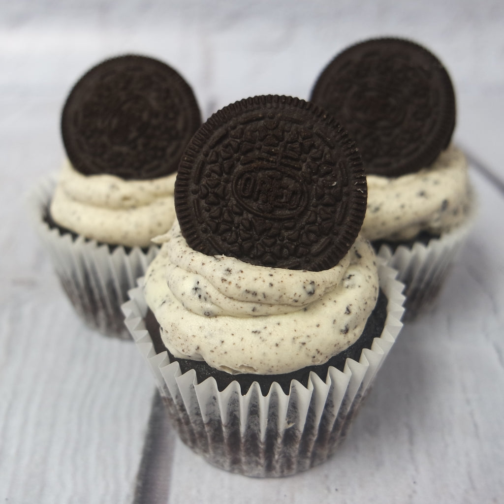 Oreo Cookie Cupcakes